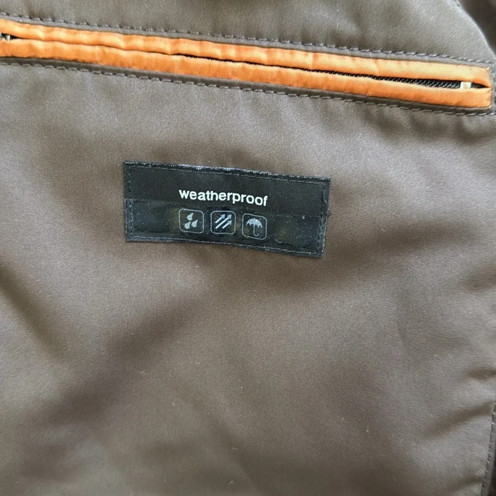 BOSS / HIGO BOSS Brown Puffer Jacket Real Down sz 48